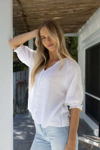 Humidity Lifestyle: Humidity Reece Blouse - White