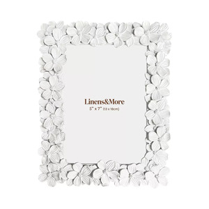 Linens More: Kerridge - Matte White Petal Photo Frame 5 x 7"