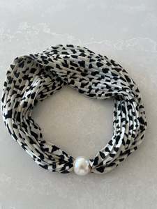 Fresh Accessories Neck Scarf - Pearl Original Leopard
