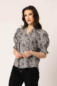 Clothing: Seeking Lola Admiration Top - Mono Stitch