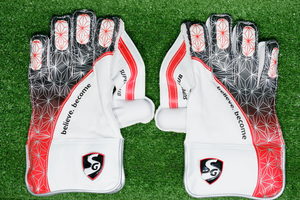 SG Super Club Wicket Keeping Gloves Men - Sportivate