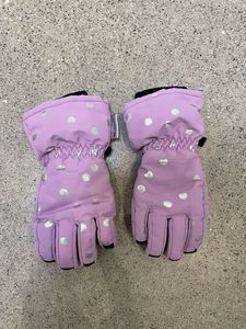 Kids Gear: Pink H&M Snow Gloves, 8-10 yrs