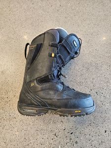 Snow Sports: Black Nitro Cloud 9 Boots, MP 24