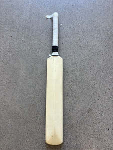 Team And Court Sports: Natural  Cricket bat, Junior