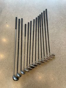 Golf: Silver Callaway Big Bertha Golf Club Set, Right hand / Firm flex