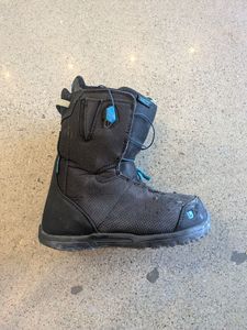 Black Burton Concord Smalls, EU 40