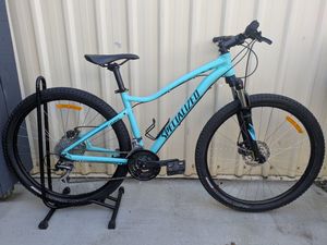 Turquoise Specialized Jynx 650b, Women's Medium
