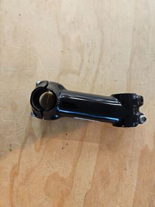 Cycling: Black  Bike stem