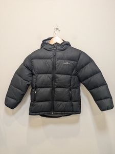 Kids Gear: Black Kathmandu Kids Down Puffer Jacket, M
