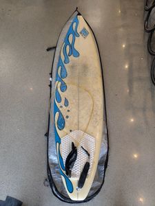 Water Sports: Cream Bear Thruster Surfboard, 204 cm / 6'8"
