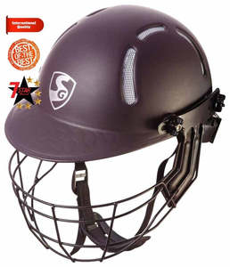Cricket Helmet: SG Aerotech Helmet
