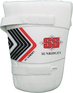 Thigh Pad: SS ACADEMY THIGH GUARD – YOUTH