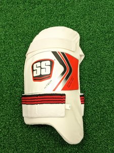 Thigh Pad: SS HITECH THIGH GUARDS – BOYS