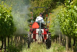 Booms: Vertiboom • Croplands Spray