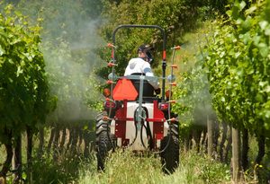 Booms: Vertiboom • Croplands Spray