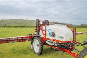 Cropping Sprayers • Croplands Spray