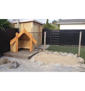 Whare/Wharenui - Medium