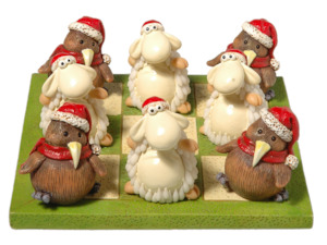 Tictactoe Xmas Kiwi vs Sheep