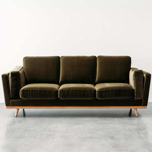 Aria sofa in theodora army