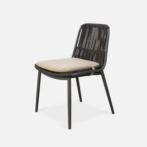 Outdoor Furniture: Alcala outdoor dining chair