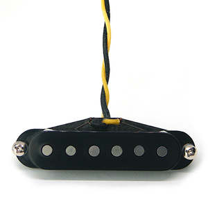 Pickups: High output single coil middle pickup