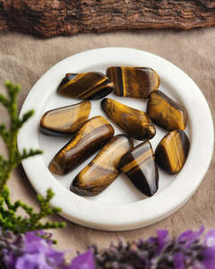 Crystals: Tigers Eye | Tumble