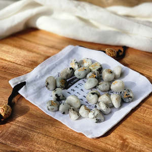 Crystals: Crystal Runes Set | Moonstone