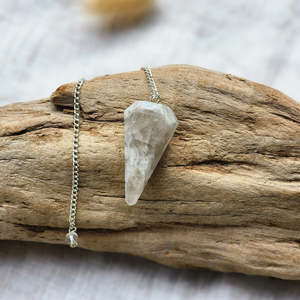 Rainbow Moonstone | Pendulum