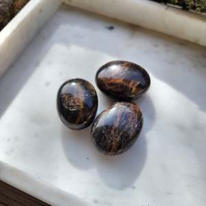 Palm Stones 1: Black Moonstone | Palm Stone