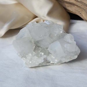 Clusters: Apophyllite | Cluster