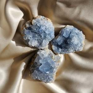 Clusters: Celestite | Cluster