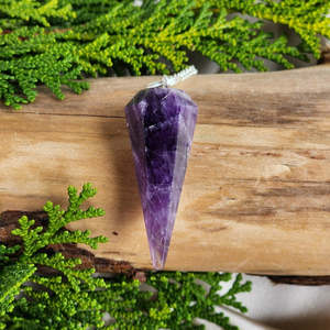 Crystal Pendulums: Amethyst Chevron | Pendulum