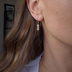 Earrings: Selene Earring | Rainbow Moonstone