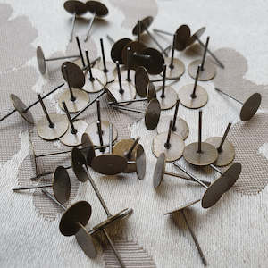Earring Components: Earring Post with 8mm Flat Pad, Antique Gold (10 pairs)