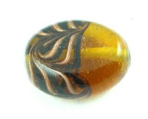 Handmade Glass Beads Foil Gold Spun: Indian Gold Spun, Oval Swirl, Amber, 20x16mm (20 pcs)