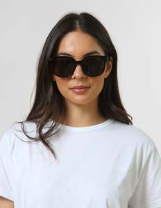 Eyewear: Judy Sunglasses - Black