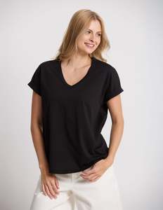 Soho Cuff V Tee - Black