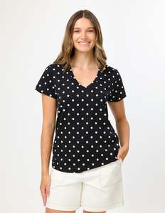 Classic V Tee Black - Black Spot