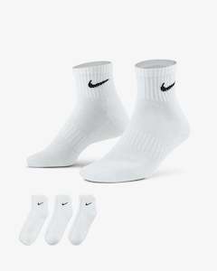 Socks: Nike Everyday Cushioned Training Ankle Socks (3 Pairs) - White/Black