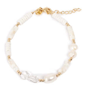 Jewellery: White Delight Bracelet