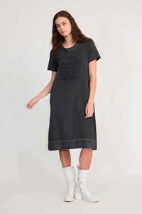 Strand T-Shirt Dress / Black-Grey
