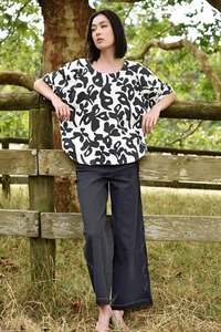 Find Your Bliss Top / Black-White