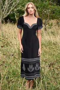 Shape Your Destiny Dress / Black