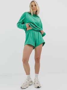 Taylor Sport Holiday: Summer Short in Clover