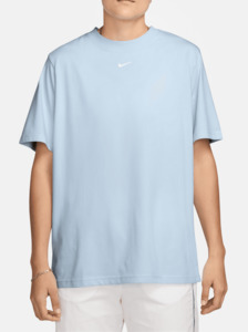 Sportswear Essential Tee