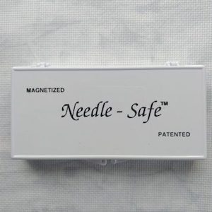Magnetic Needle Keeper Large