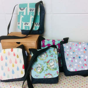 Bags And Purses: Kid's Messenger Bag