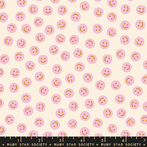 A Discount Voucher Collection: Egg and Friends Smiley in Natural