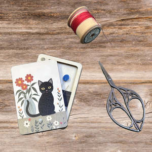 Pins And Needles: Cat Magnetic Needle Case
