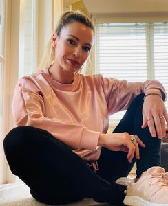 The Summer Sale: Pocket Sweatshirt - Blush